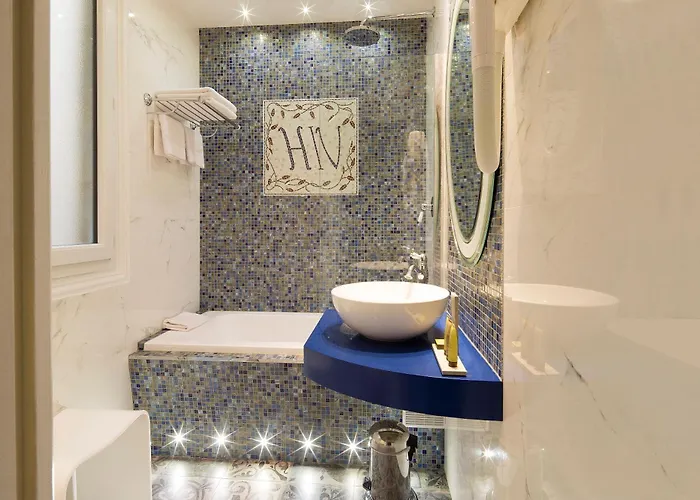 Henri Iv Hotel 4*
