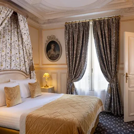 Henri Iv Hotell 4*