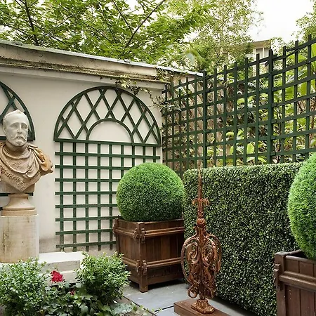 Hotel Henri Iv Paris