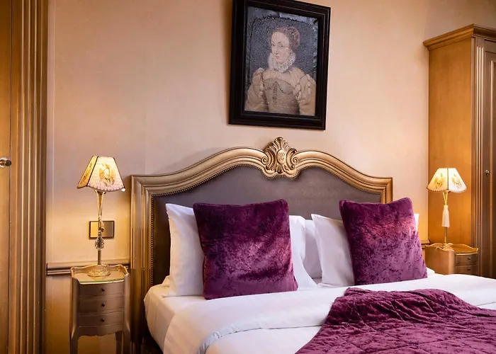 Henri Iv Hotel Paris