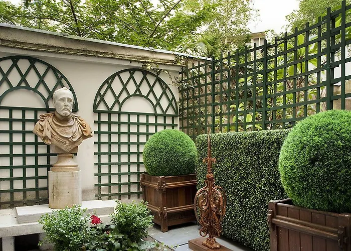 Hotel Henri Iv Paris